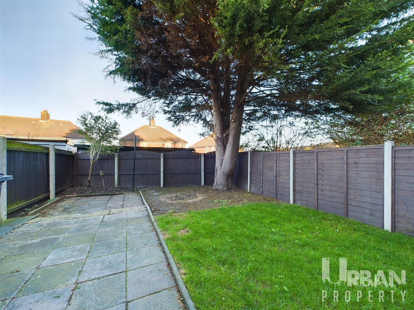 Foxhill Close, Hull Urban Property